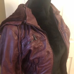 Ci Sono vegan faux-leather jacket in burgundy